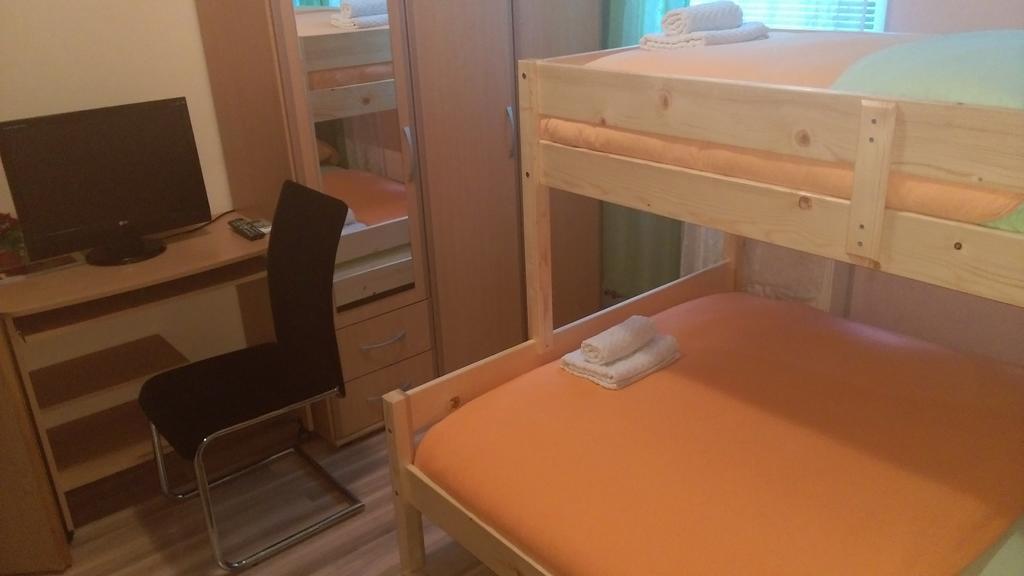 Tsc Pansion Hotel Szarajevó Szoba fotó