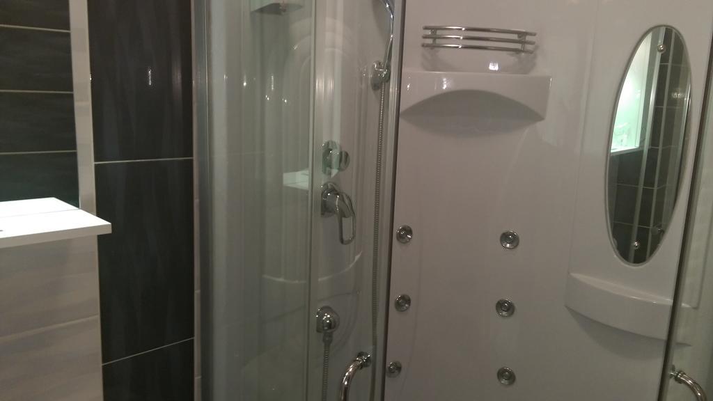 Tsc Pansion Hotel Szarajevó Szoba fotó